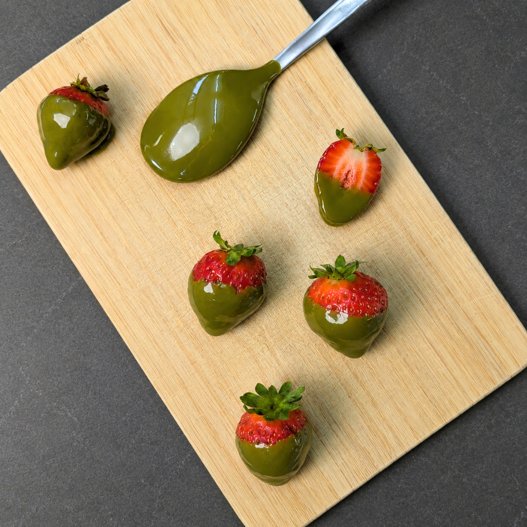 Schokolade des Monats: Matcha Strawberry (Bio)